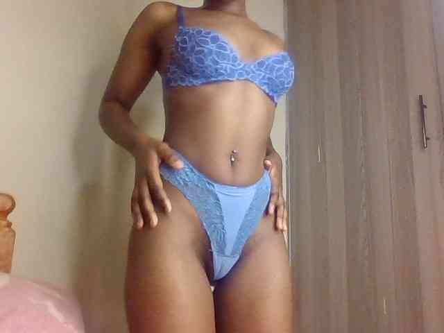 LillyGoddess webcam
