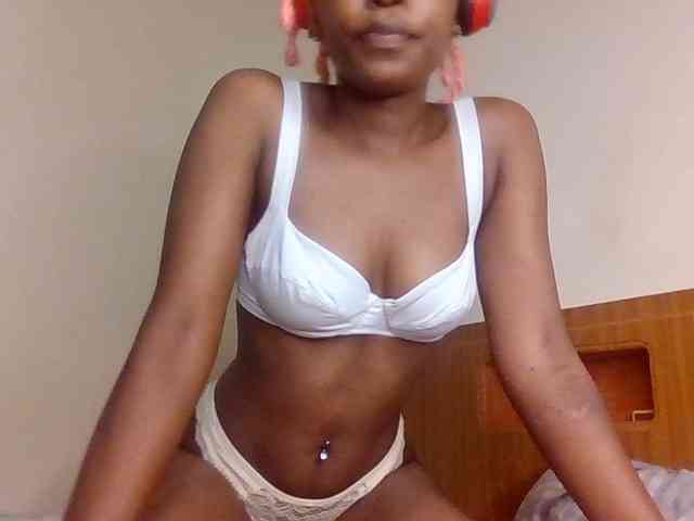 LillyGoddess webcam