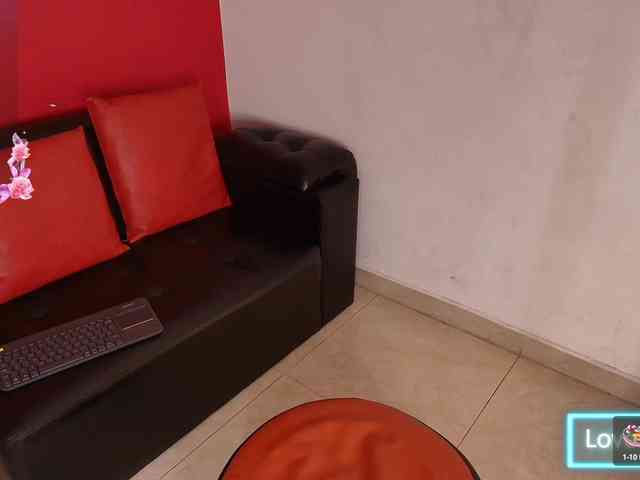 Bellatrix-Queen webcam