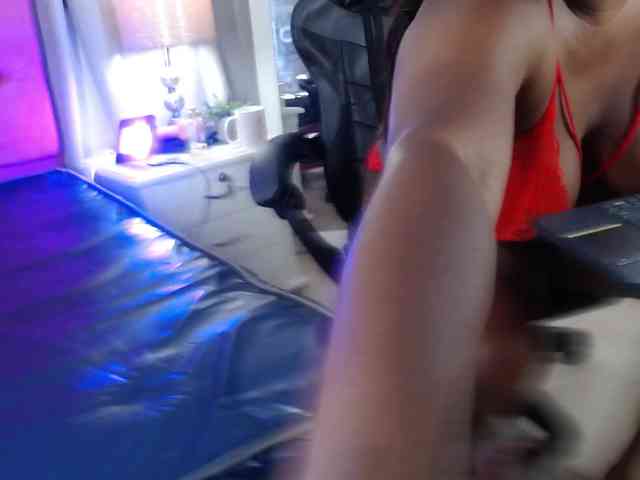 Bellatrix-Queen webcam