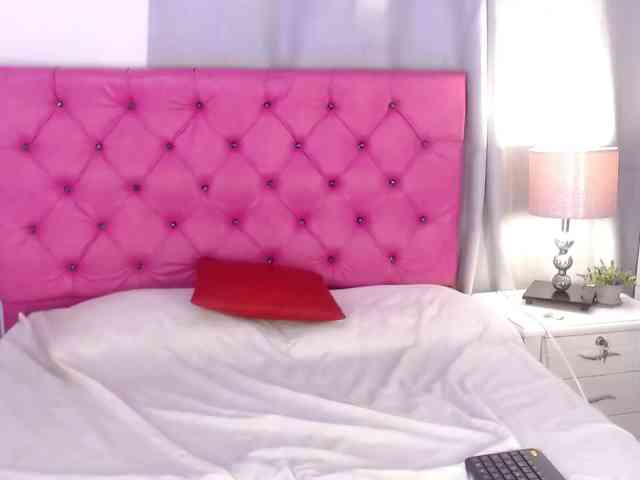 Bellatrix-Queen webcam