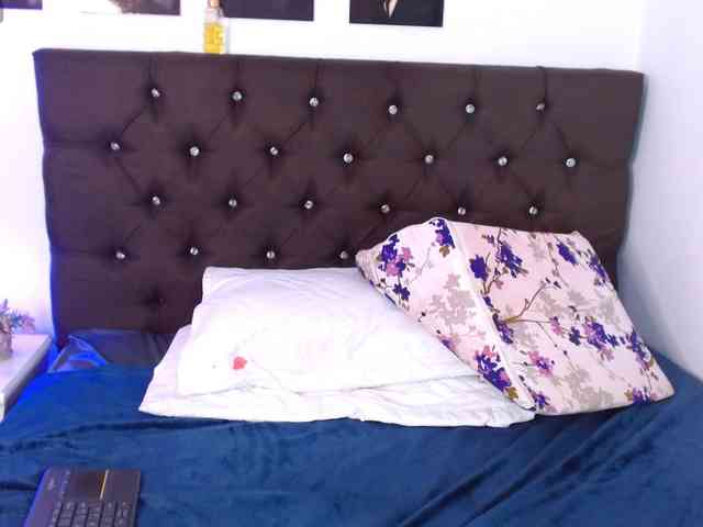 Bellatrix-Queen webcam