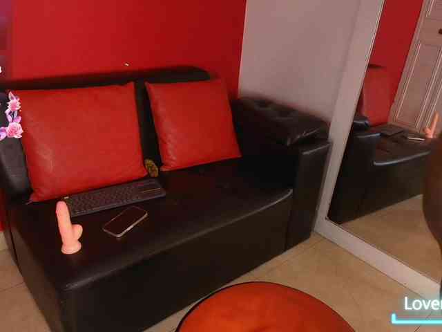 Bellatrix-Queen webcam