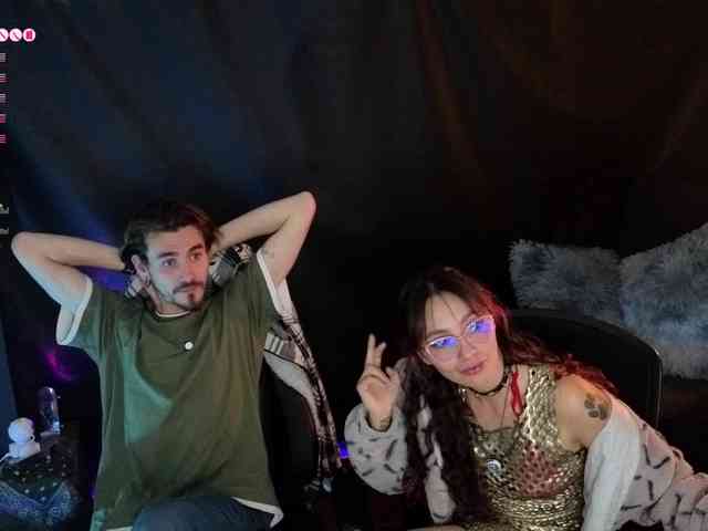 Aaronandelizabeth webcam