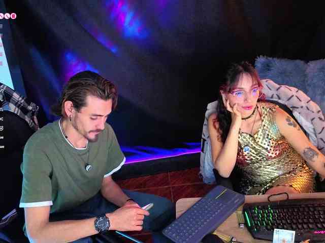 Aaronandelizabeth webcam