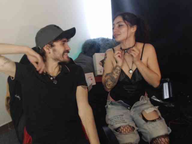 Aaronandelizabeth webcam