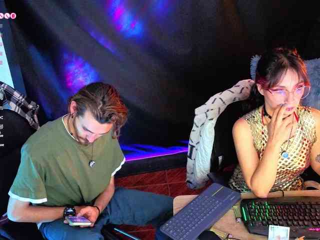 Aaronandelizabeth webcam