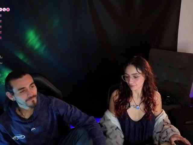 Aaronandelizabet... Live Webcam on BongaCams