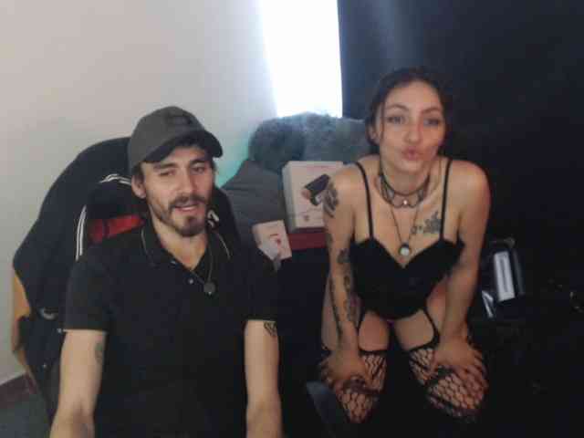 Aaronandelizabeth webcam