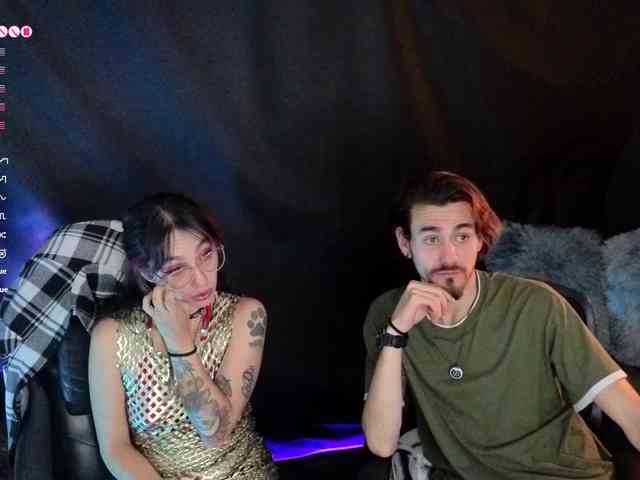 Aaronandelizabeth webcam