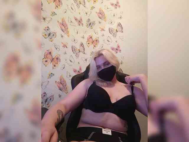 WhiteCrystal Live Webcam on BongaCams