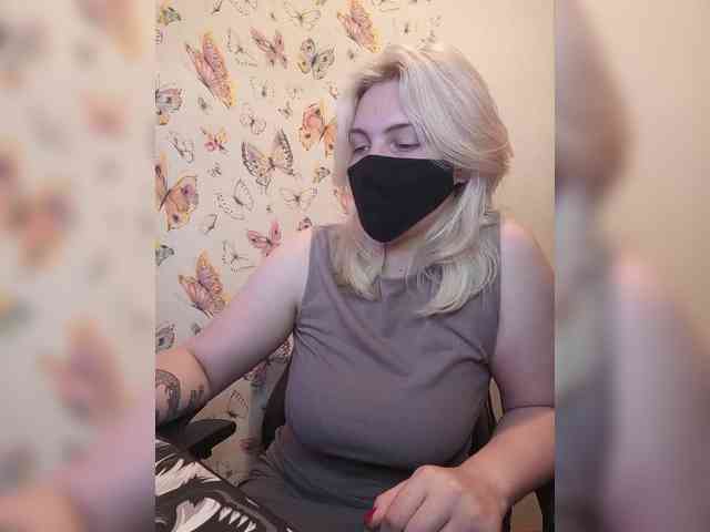 voyeur videochat WhiteCrystal