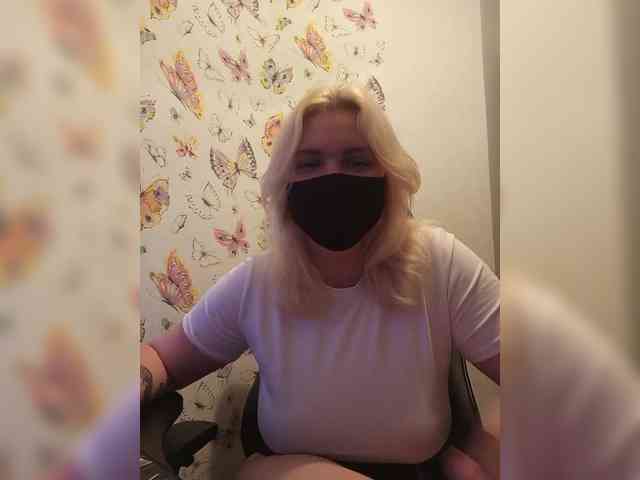 WhiteCrystal Live Webcam on BongaCams