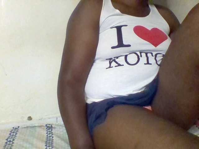 BongaCams Sexxyblacky is Freechat Sexxyblacky — LETS HAVE FUN DADDY 230 TKNS