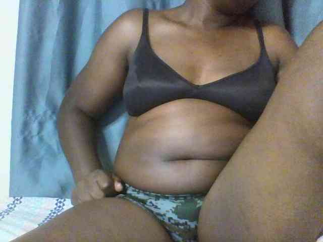 Sexxyblacky webcam