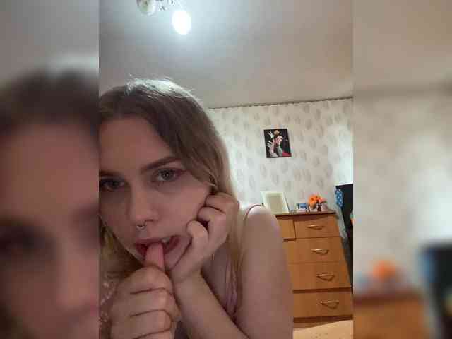 LiaRobinson webcam