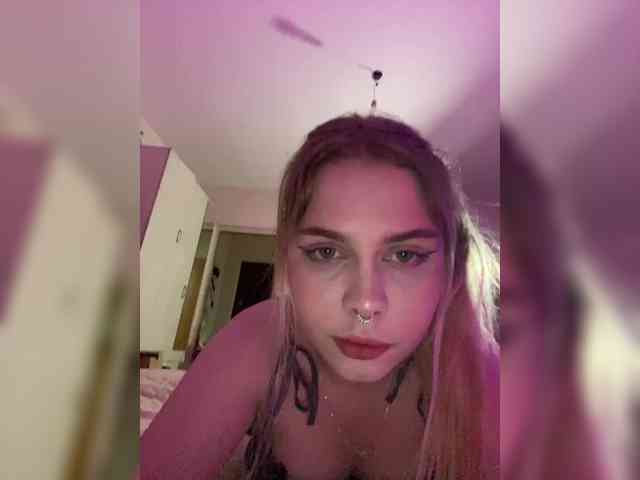 LiaRobinson webcam
