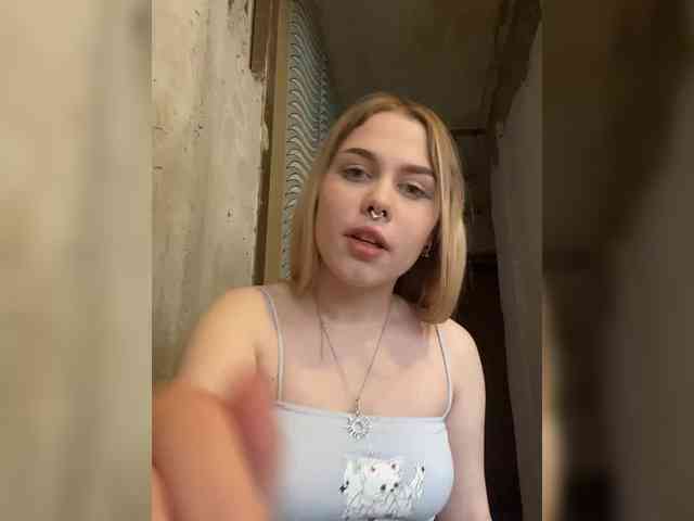 LiaRobinson webcam
