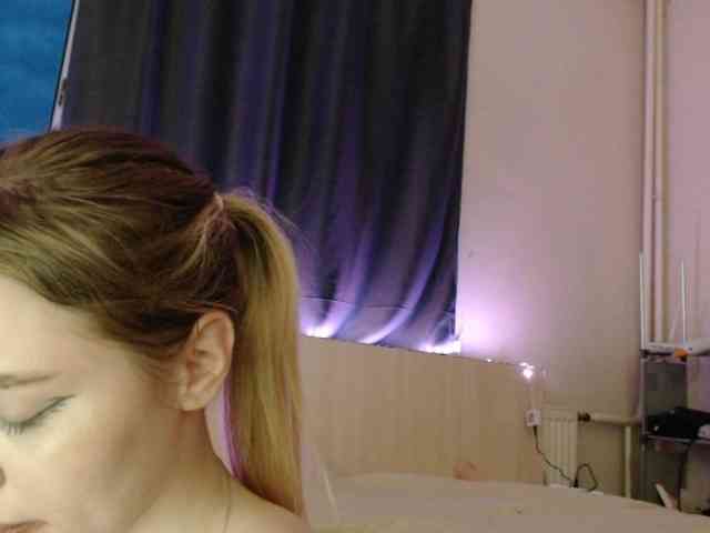 LiaRobinson webcam