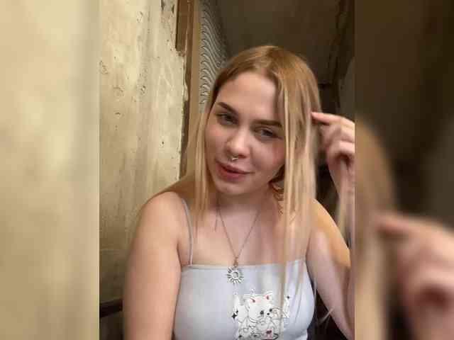 LiaRobinson webcam