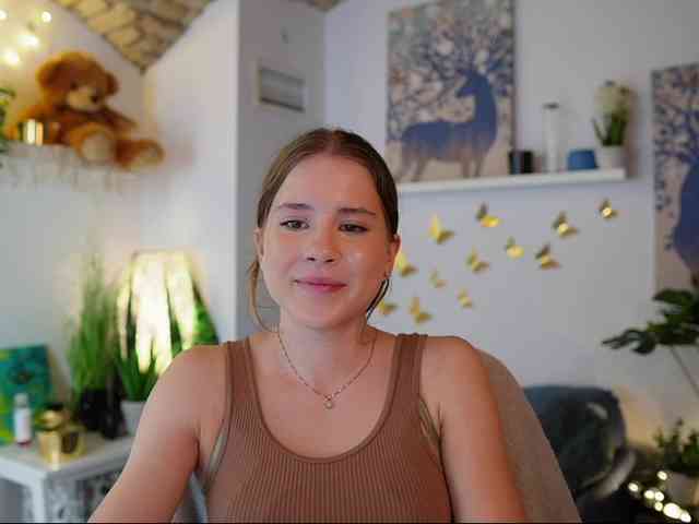 EmilyBlake webcam