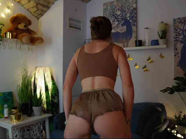 EmilyBlake webcam