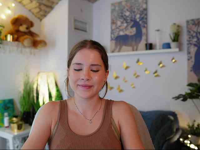 EmilyBlake webcam