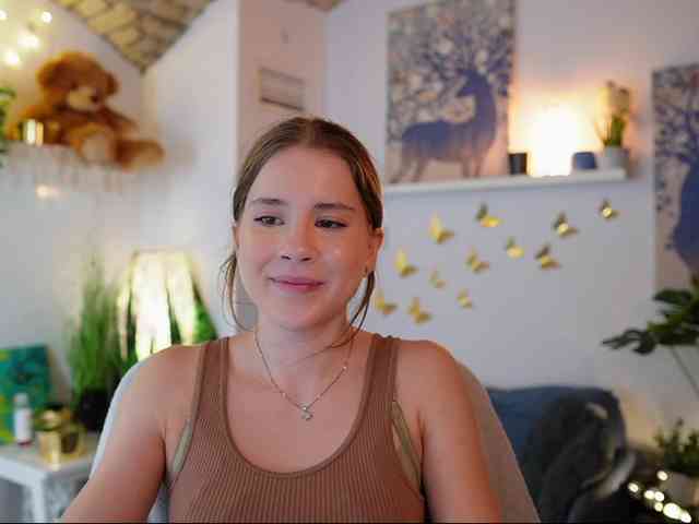 Модель: EmilyBlake
