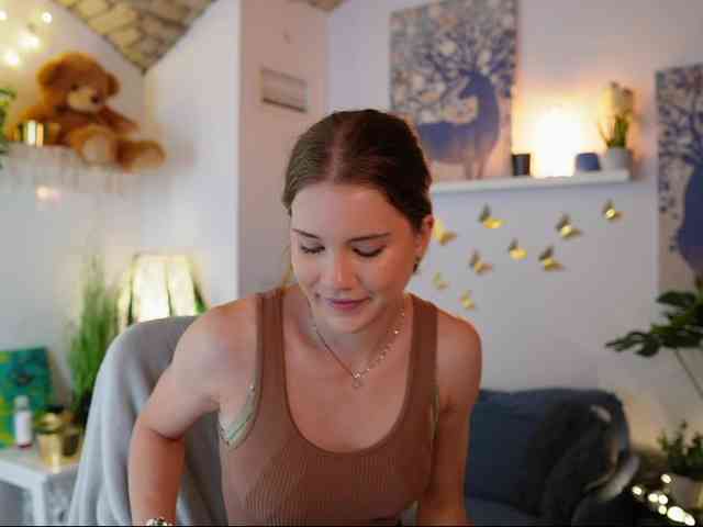 EmilyBlake webcam