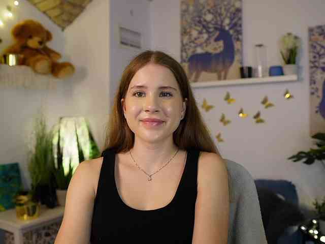 EmilyBlake webcam