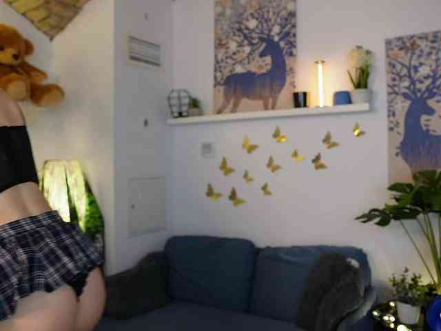 EmilyBlake webcam