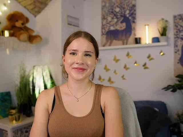 EmilyBlake webcam