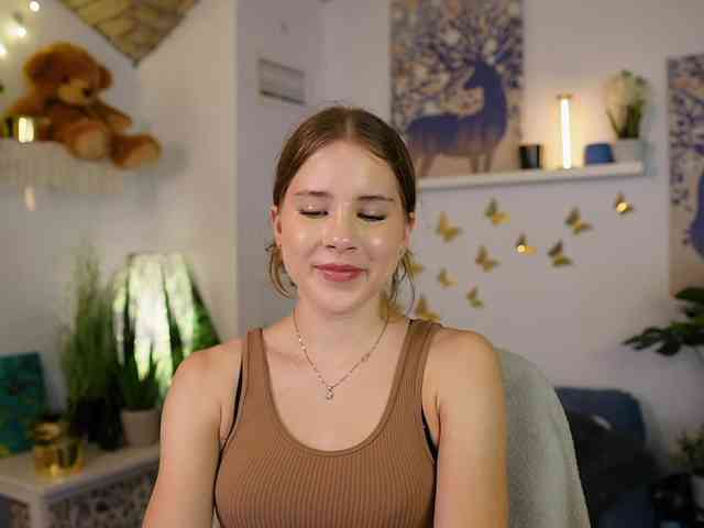 EmilyBlake webcam
