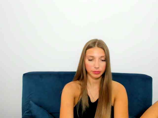 nude chat EmmaAngel