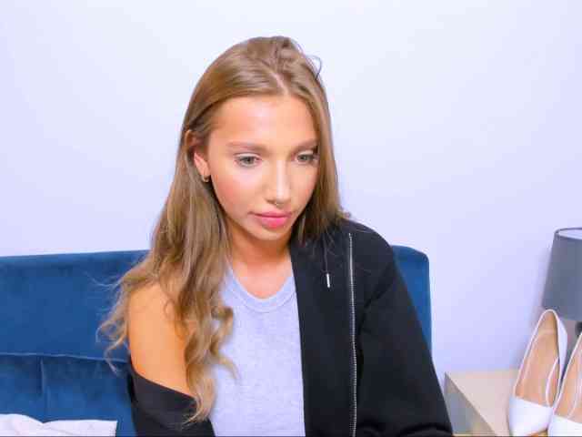 EmmaAngel webcam