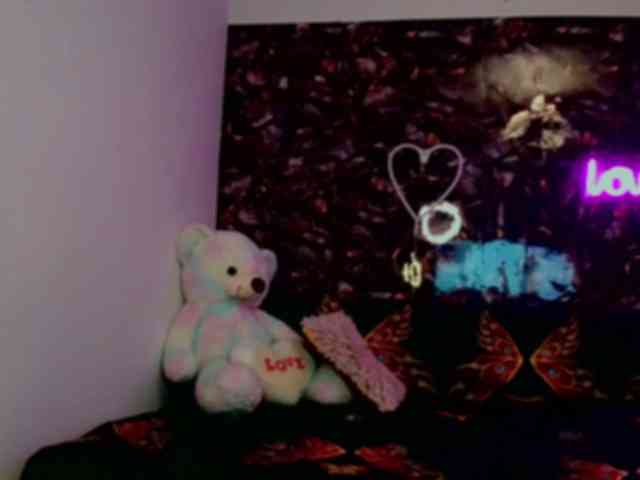 bettyy23 webcam
