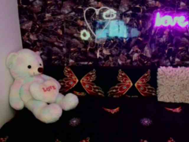 bettyy23 webcam