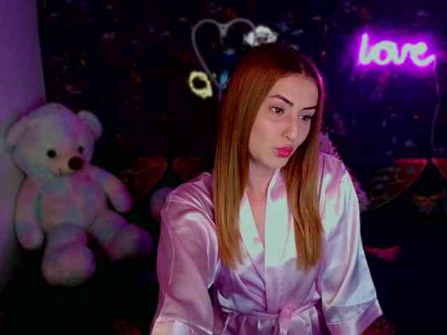 bettyy23 webcam