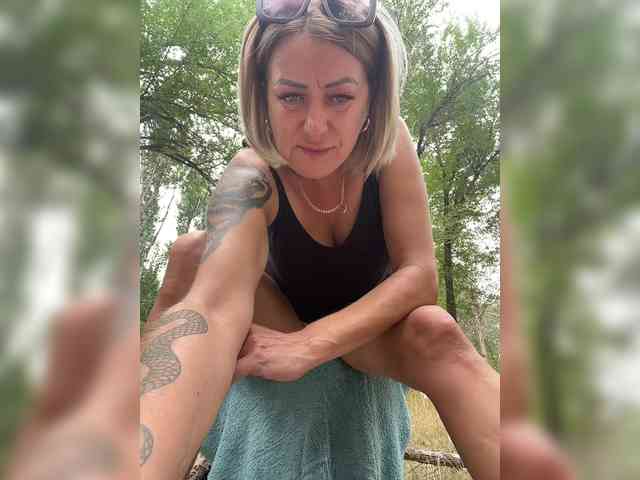 naked livechat Milena-MilfaXXX