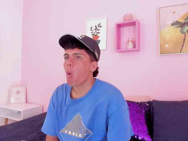 AlexCoxx AlexCoxx