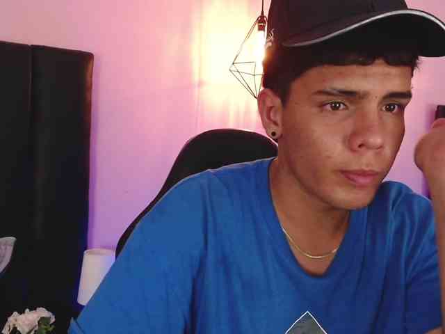 AlexCoxx AlexCoxx