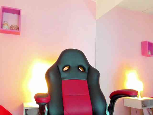 AlexCoxx Live Webcam on BongaCams