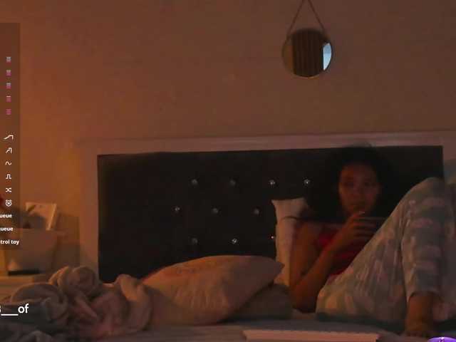 le modèle elekttra_ est en webcam porno dans un show sur le site bongacams, il possède les tags suivants: Latino/Hispanic,Redhead,Shaved