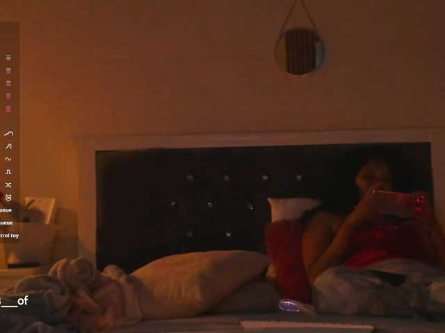 le modèle elekttra_ est en webcam porno dans un show sur le site bongacams, il possède les tags suivants: Latino/Hispanic,Redhead,Shaved