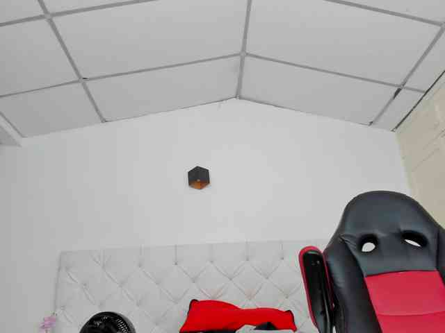 CoboStone Live Webcam on BongaCams