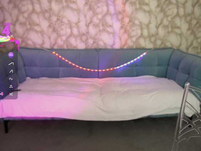 CrystallPaws's BongaCams show and profile