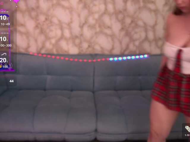 CrystallPaws's BongaCams show and profile