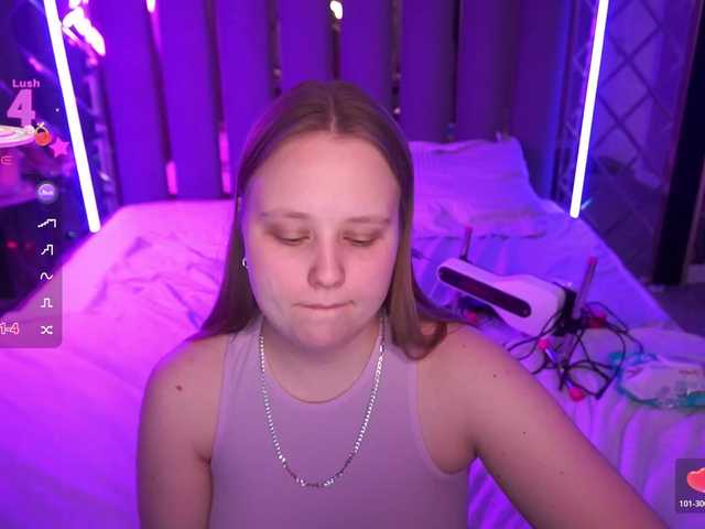 CrystallPaws's BongaCams show and profile