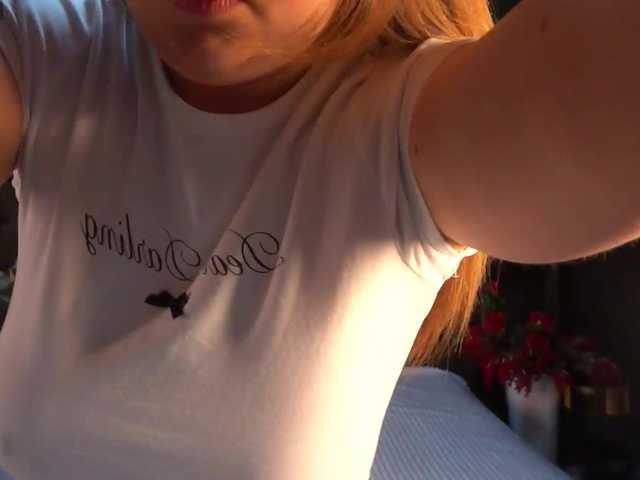 CrystallPaws's BongaCams show and profile