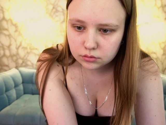 CrystallPaws's BongaCams show and profile